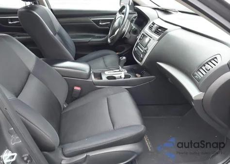 2017 Nissan Altima 2.5 Sr из США, поврежденный, VIN 1N4AL3AP8HC215490